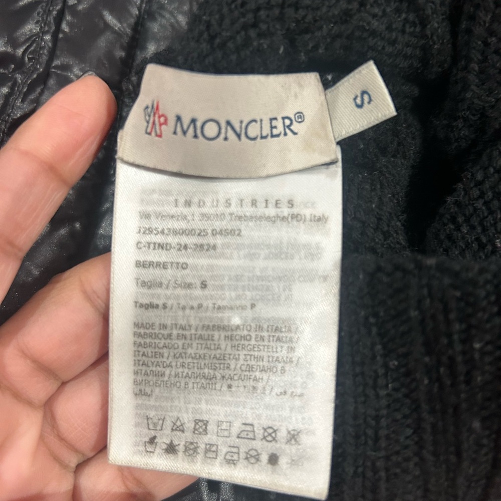 Authentic Moncler Shiny Black Puffer Jacket with Knit beanie bundle - Picture 4 of 8
